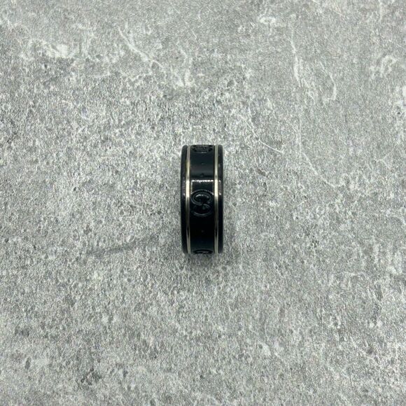 NWT Authentic Gucci Icon Thin Band Ring in Platinum white Gold Interlocking G Wi - Picture 7 of 13